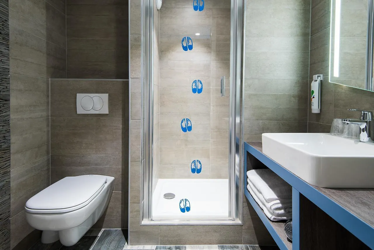 Ibis Styles Sallanches Pays Du Mont-Blanc 3*,